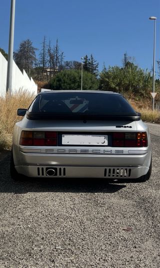 Porsche 944 1984