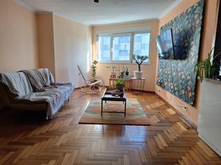 Piso en Venta Av. Américas
