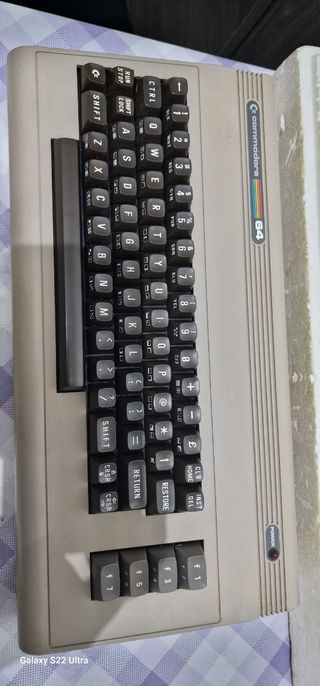 Commodore 64 Biscottone Beige/Grigio
