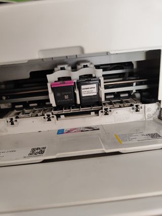 Impresora Hp (error E0) con 4 cartuchos 