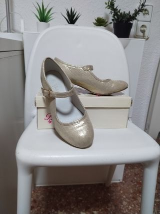 Zapatos dorados Bubble Kids niña número 31