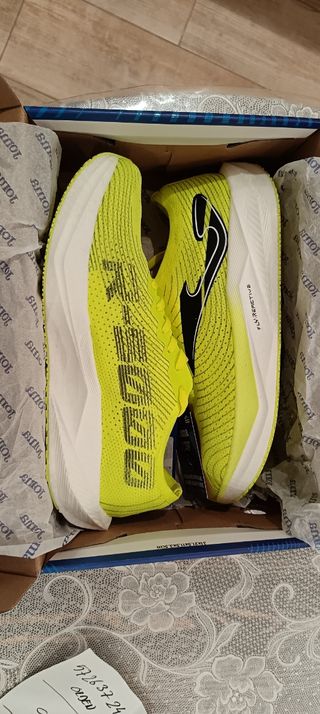 Nike Zapatillas Running Amarillas Flyknit