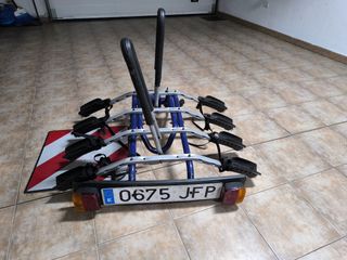 Soporte de coche para 4 bicicletas