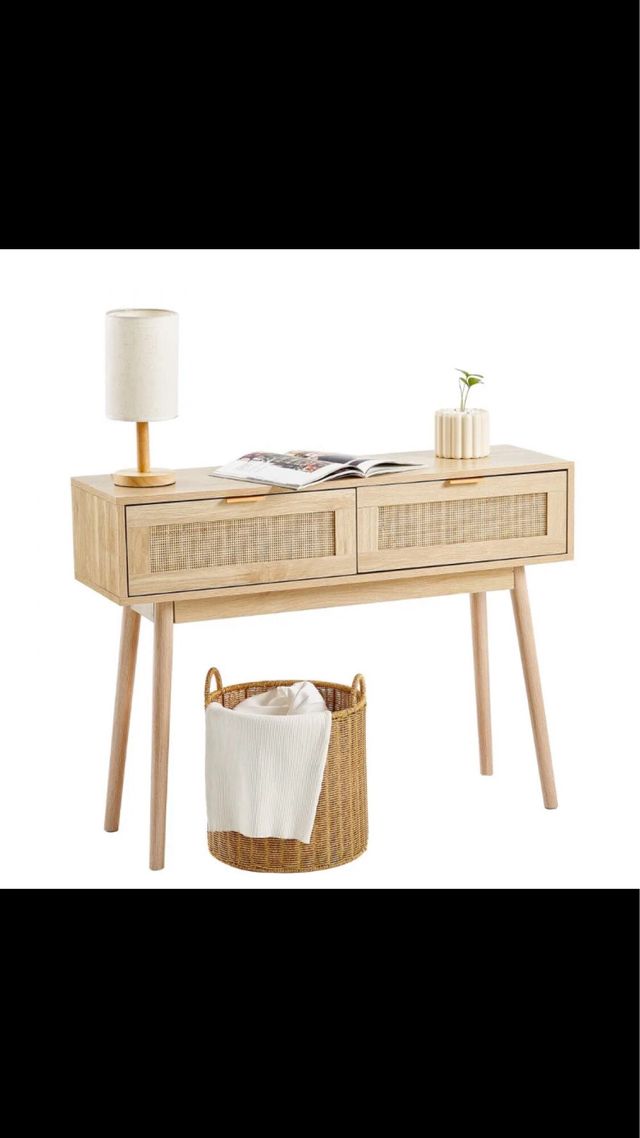 Mesa consola de madera y ratán