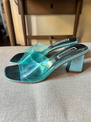 Sandalias transparentes tacón Primark