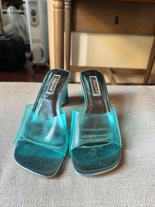 Sandalias transparentes tacón Primark