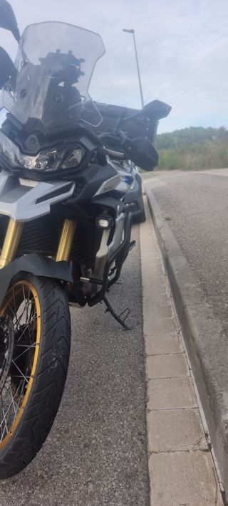 Se vende voge dsx900 en perfecto estado del 2024