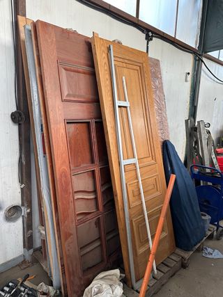 Puertas madera vivienda/oficina