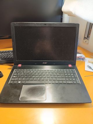 Acer E5 575g para reparar i5 7200u GPU 2gb