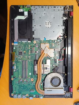 Acer E5 575g para reparar i5 7200u GPU 2gb