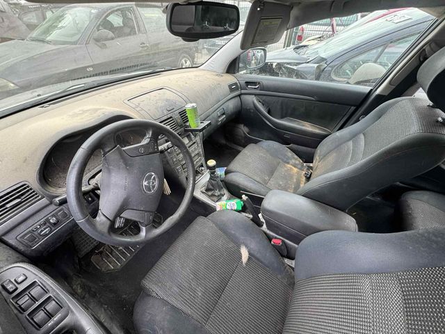 C935 DESPIECE COMPLETO TOYOTA AVENSIS T25 2.0 DIES