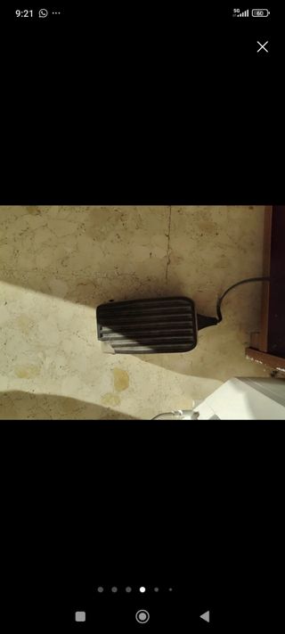 Máquina de coser Alfa beige