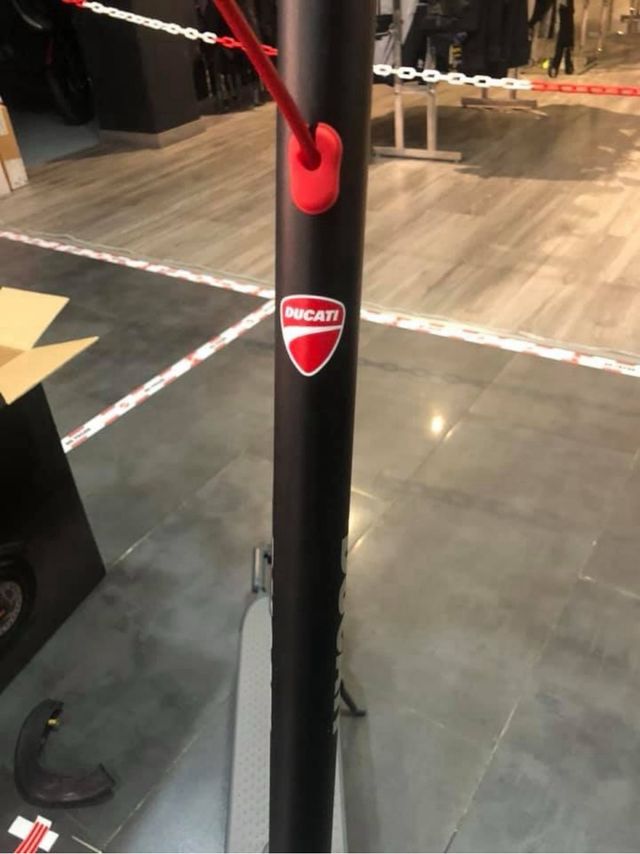 Patinete Eléctrico Ducati PRO-I Plus nuevo