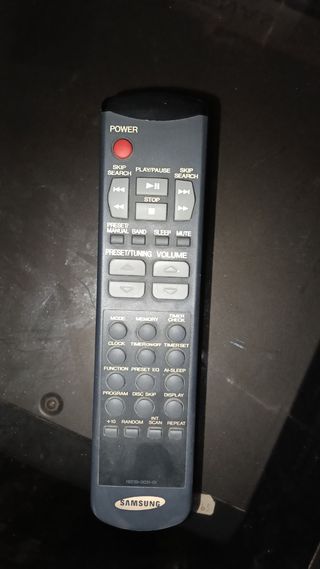 Equipo de música Samsung + mueble