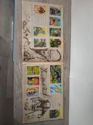 Album monstruos cromos