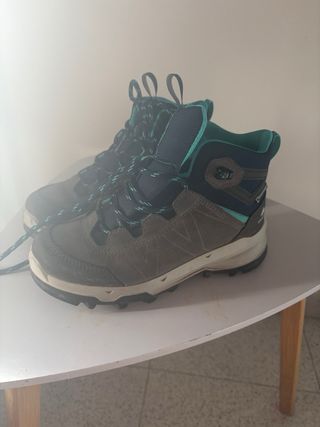 Botas de montaña