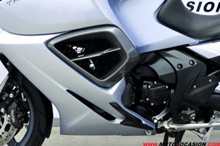 TRIUMPH TROPHY SE