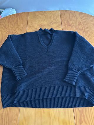 Jersey de punto negro de Zara 