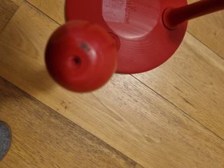 Taburete INGVAR KAMPRAD pino rojo