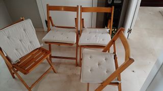 Sillas (4) plegables de madera con cojines