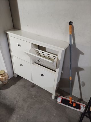 Zapatero blanco de madera para entrada 