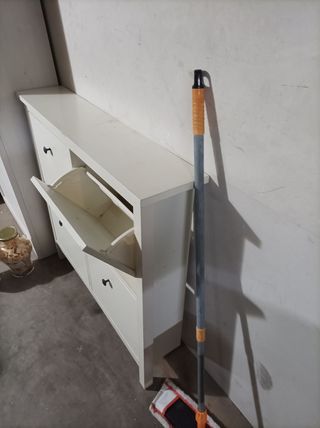 Zapatero blanco de madera para entrada 