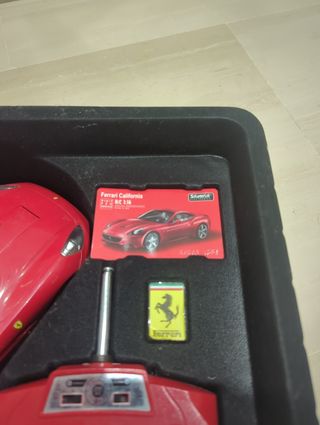 Coche Teledirigido RC Ferrari 1:16 Silverlit