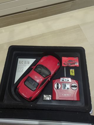 Coche Teledirigido RC Ferrari 1:16 Silverlit