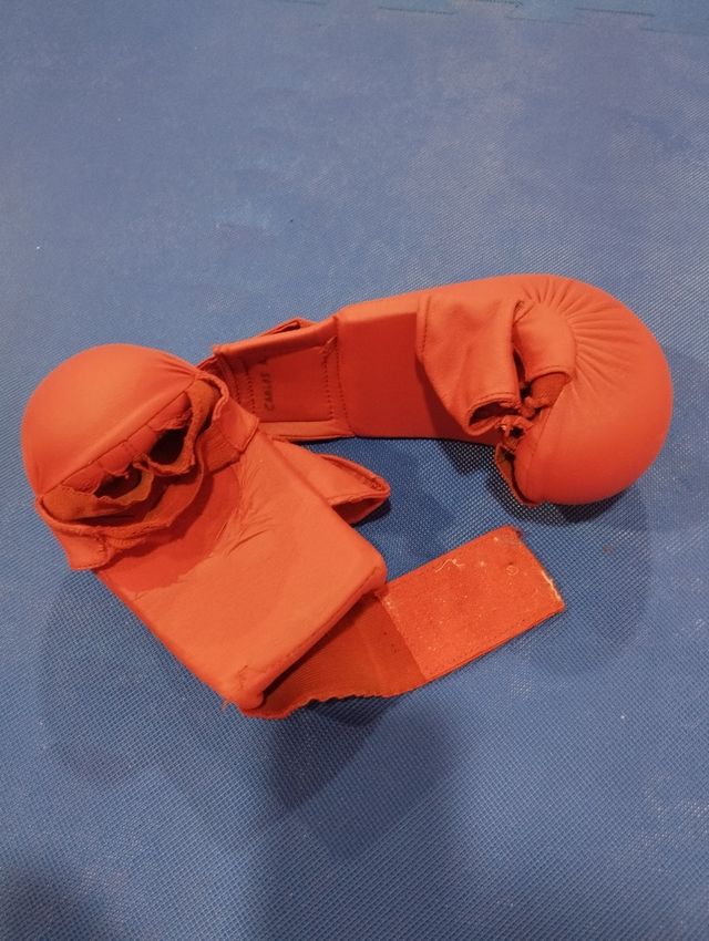 Guantillas y espinilleras Kamikaze