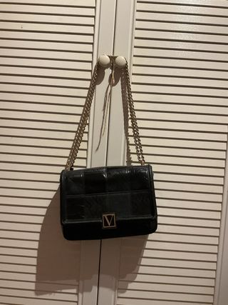 Bolso Victoria's Secret Negro Cadena Dorada