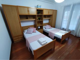 Regalo habitación completa:Mueble, camas+colchones