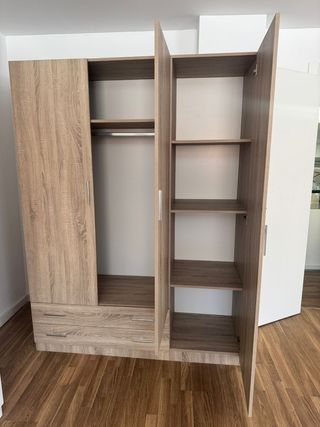 Cama Yanis con base tapizada