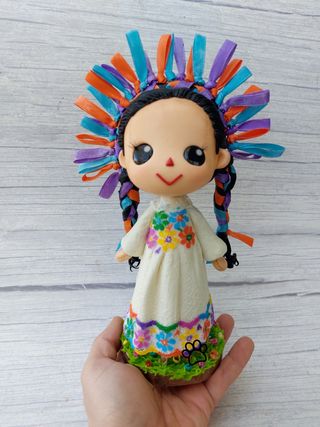 Muñeca artesanal mexicana Lele