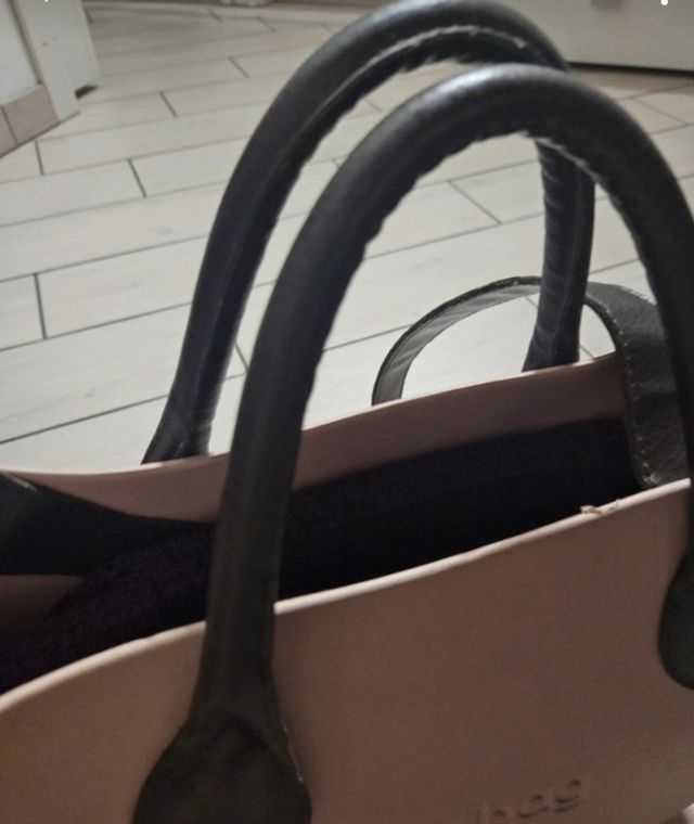 Borsa O bag rosa e manici neri