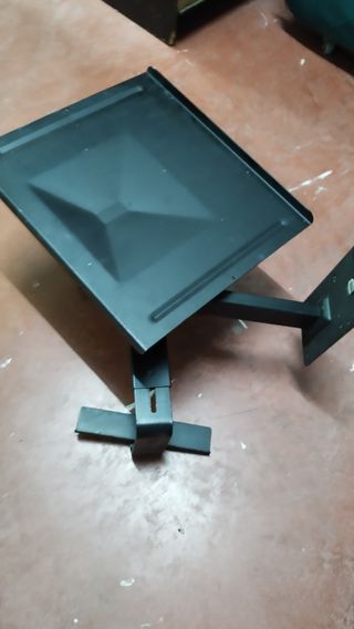 Soporte de pared para TV pequeño