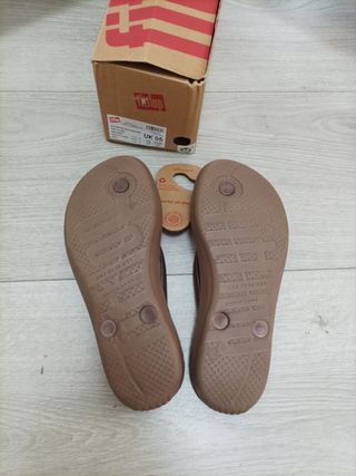 Chanclas FitFlop Iqushion Marrón Mujer