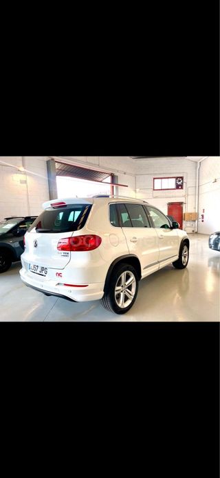 Volkswagen Tiguan 2.0TDI R-LINE