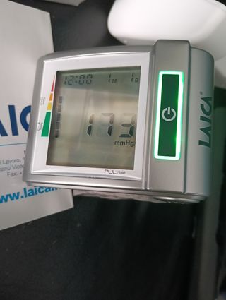 Misuratore Pressione Polso Laica BM 1001