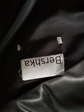Chaleco de cuero Bershka negro