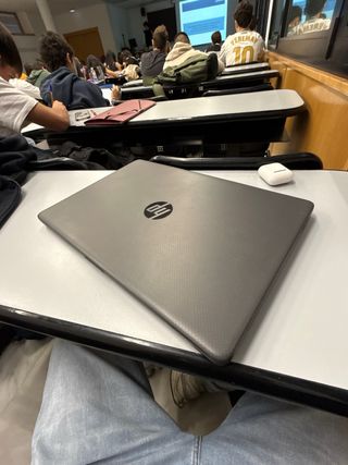 Portátil HP 250 G9 15.6 16GB RAM i5