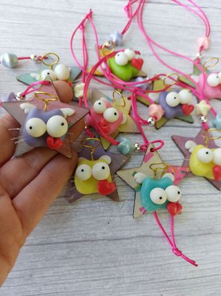 Colgantes estrellas con gatos angeles enamorados