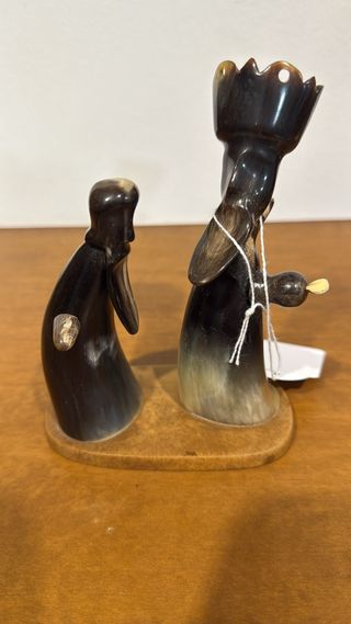 FIGURA EN HUESO CORTE