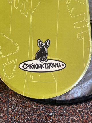 Tabla de snowboard con funda 