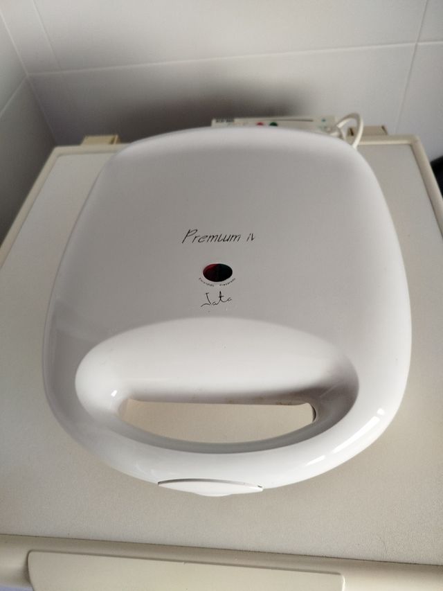 Sandwichera Jata Premium IV