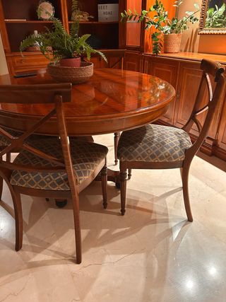 Tavolo da pranzo e sedie allungabili in legno!