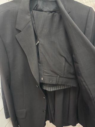 Traje de hombre gris a cuadros