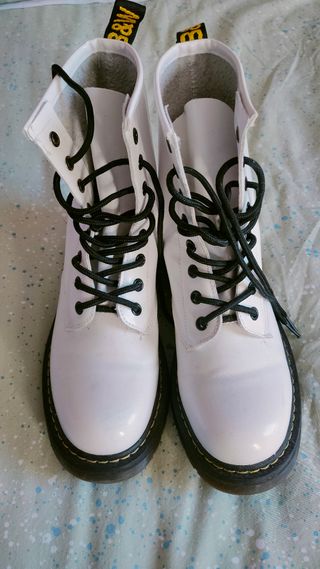Botas Charol Blancas Talla M