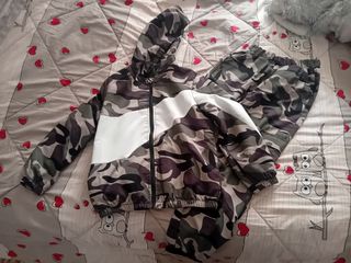 Tuta mimetica 2 pezzi poliestere 160cm