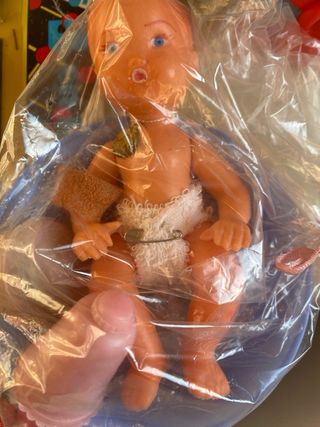 Un sacco di vecchi giocattoli: cane, Cappuccetto rosso, bambino