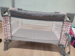 Cuna plegable juguete